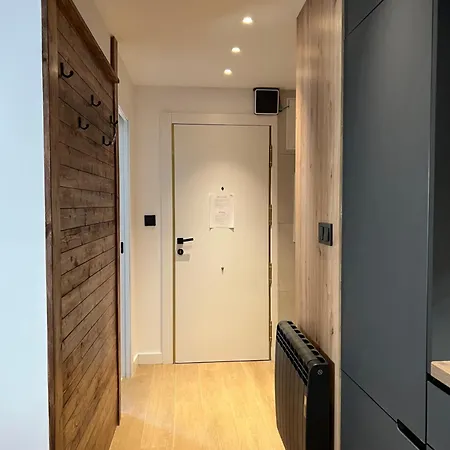 Estrella De Nieves *